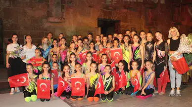 Aspendos'ta Gençlik ve Spor Gösterisi