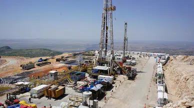 Bakan Bayraktar: Gabar'da 2024 sonuna kadar 100 bin varile ulaşmayı hedefliyoruz