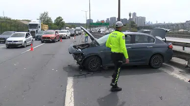 İstanbul - Eyüpsultan TEM Otoyolu'nda zincirleme kaza 