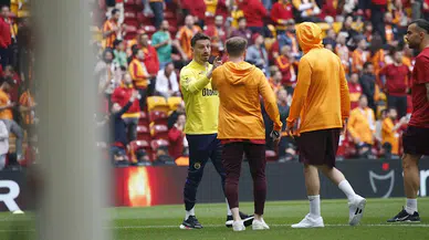 Derbi öncesi saha içinde gerginlik