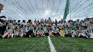 30 Yıl sonra yeniden 3'üncü Lige yükselen Çayelispor kupasını aldı