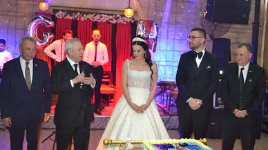 Aziz Yıldırım düğüne katıldı