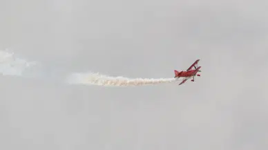 Semin Öztürk Şener'den gençlere özel gösteri uçuşu