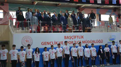  Başçiftlik ve Turhal'da 19 Mayıs Atatürk'ü Anma, Gençlik ve Spor Bayramı kutlandı