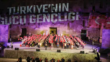 Aspendos'ta Gençlik ve Spor Gösterisi