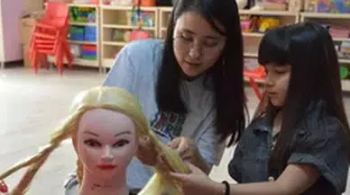 Trabzon'da çocuklar geleneksel el sanatlarını işin ustalarından öğreniyor