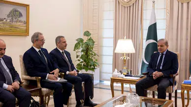 Bakan Fidan, Pakistan Başbakanı Şerif ile görüştü