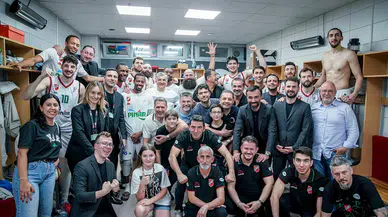 Pınar Karşıyaka finallere abone