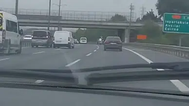 İstanbul - Başakşehir TEM'de makas atan sürücülerin tehlikeli inatlaşması