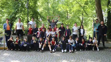 Zonguldak'ta öğrenciler fidan dikti