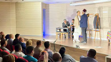   Lüleburgaz Devlet Hastanesi'nde 'Rol Kapanı' oyunu sahnelendi
