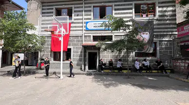 Bu okulda, deprem ve afetler dışında 556 yıldır kesintisiz eğitim- öğretim veriliyor