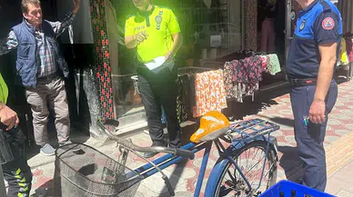 Bafra'da polis ve zabıtadan kaldırım işgaline karşı denetim