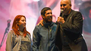 Haluk Levent’in konserinde 30 yıl sonra 'iyilik' buluşması