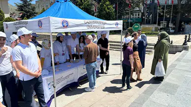 Tokat'ta diş hekimleri, vatandaşları ağız ve diş sağlığı konusunda bilgilendirdi