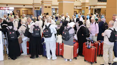 Trabzon'da hacı adayları dualarla kutsal topraklara uğurlandı