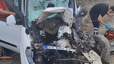Tarsus'ta kamyon ile hafif ticari araç çarpıştı: 1 ölü, 1 yaralı