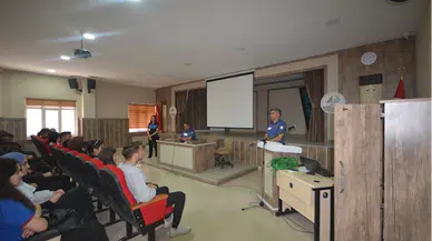 Terme’de polislik meslek tanıtım semineri düzenlendi