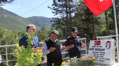 Amasya'da şehit er Arif Burçak, şehadetinin 29 yılında anıldı