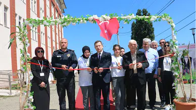Şehit Necmi Çakır Anadolu Lisesinde TÜBİTAK Bilim Fuarı düzenlendi