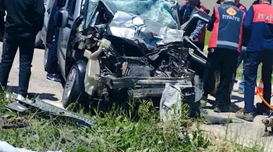 Afyonkarahisar'da kaza: 2 ölü, 2 yaralı