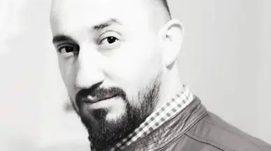 Ev sahibiyle tartışan kiracının doğal gazı açıp patlamaya neden olduğu binada oturanlar, geceyi akrabalarında geçirdi