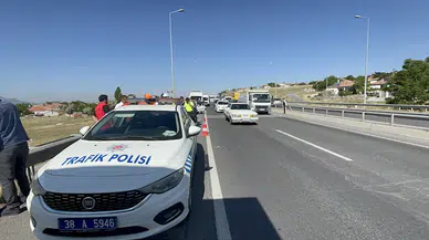 Kayseri'de 5 araç zincirleme kazaya karıştı: 10 yaralı