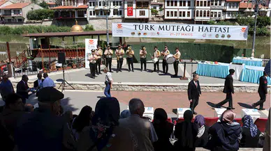 Amasya'da "Türk Mutfağı Haftası"nda Vali ve Belediye Başkanı "şehzade kebabı" yaptı