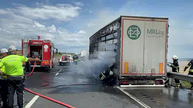 Tekirdağ'da alev alan TIR'ın dorsesi yandı