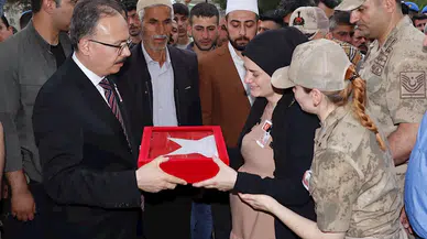 Şehidin cenazesi memleketi Eruh'ta; bu hafta ikinci kez baba olacaktı /Ek fotoğraf