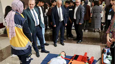 Trabzon'da "8. KTÜ ve Meslek Tanıtım Fuarı" düzenlendi