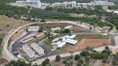 Yenişehir Belediyesi sokak hayvanları için 15 bin metrekarelik bakımevi oluşturdu