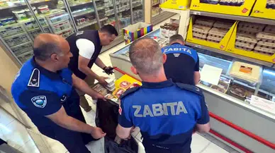 İstanbul- Avcılar'da marketlerde son kullanma tarihi geçen gıda ürünleri toplatıldı