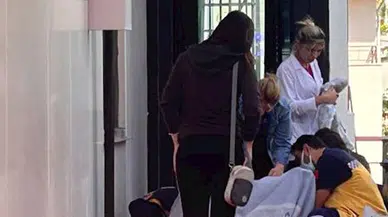 Kaldığı otel girişinde doğum yaptı