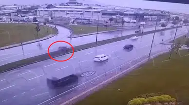 Otomobilin ciple çarpıştığı, 2 kişinin öldüğü kazanın görüntüleri ortaya çıktı