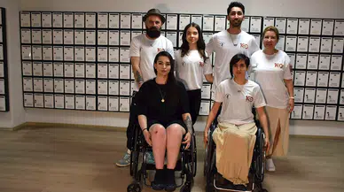 Tekerlekli sandalyelerle dans edip kendilerini dünyaya tanıttılar