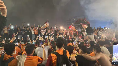 İzmir'de sarı-kırmızı coşku