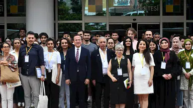 Bilim insanları, Alanya'da mimarlık ve kentsel tasarımı konuştu 