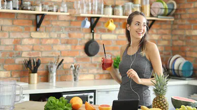 Gençlerin yüzde 2,5'i hiç meyve tüketmiyor