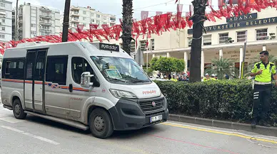 Adana'da güzergahları başka kooperatiflerle paylaştırılan dolmuşçular kontak kapattı