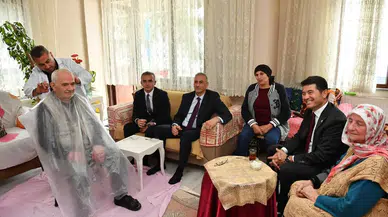 Belediye Başkanı Ahmet Kaya, Kronik Rahatsızlıkları Olan Bir Ailenin Evine Misafir Oldu