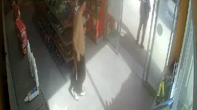 Husumetlisini aracıyla çarpıp yaraladı; o anlar kamerada