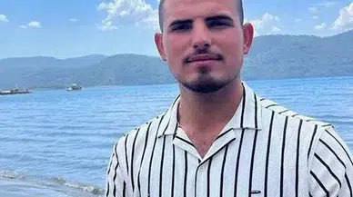 İş makinesinin bakımını yapmak isterken düşen kapağın altında kalarak can verdi