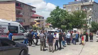 İstanbul - Sultanbeyli'de caddede yürüyen 13 yaşındaki çocuğa yorgun mermi isabet etti