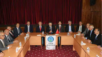 Trabzon'da belediye başkanlarından Tonya Belediye Başkanı Beşel'e destek ziyareti