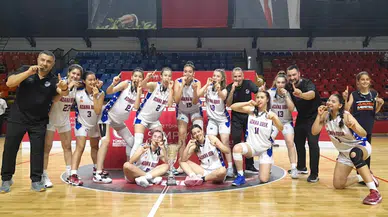 Adana Büyükşehir Belediyesi U16 basketbol takımı Türkiye şampiyonu