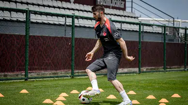 İsmail Yüksek, A Milli Futbol Takımı kampına katıldı