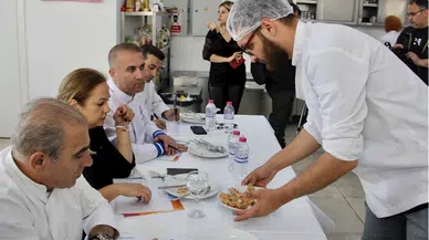 Sinop'ta geleceğin şefleri "en iyi tirit"i yapmak için yarıştı