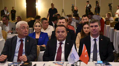 Muhittin Böcek, Akdeniz Belediyeler Birliği'nin başkanı oldu