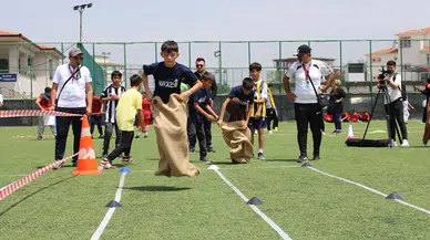 MALATYA Depremzede öğrenciler geleneksel oyunlarla eğlendi (VİDEO EKLENDİ) 